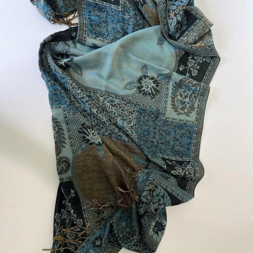Vintage Shawl Cover Poncho Embroidery Fringed Rayon 27 w x 70L  Great condition